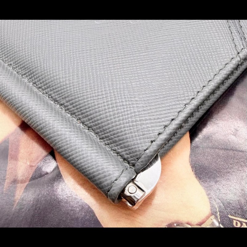 PRADA Saffiano 十字紋防刮牛皮鈔票夾短夾-16
