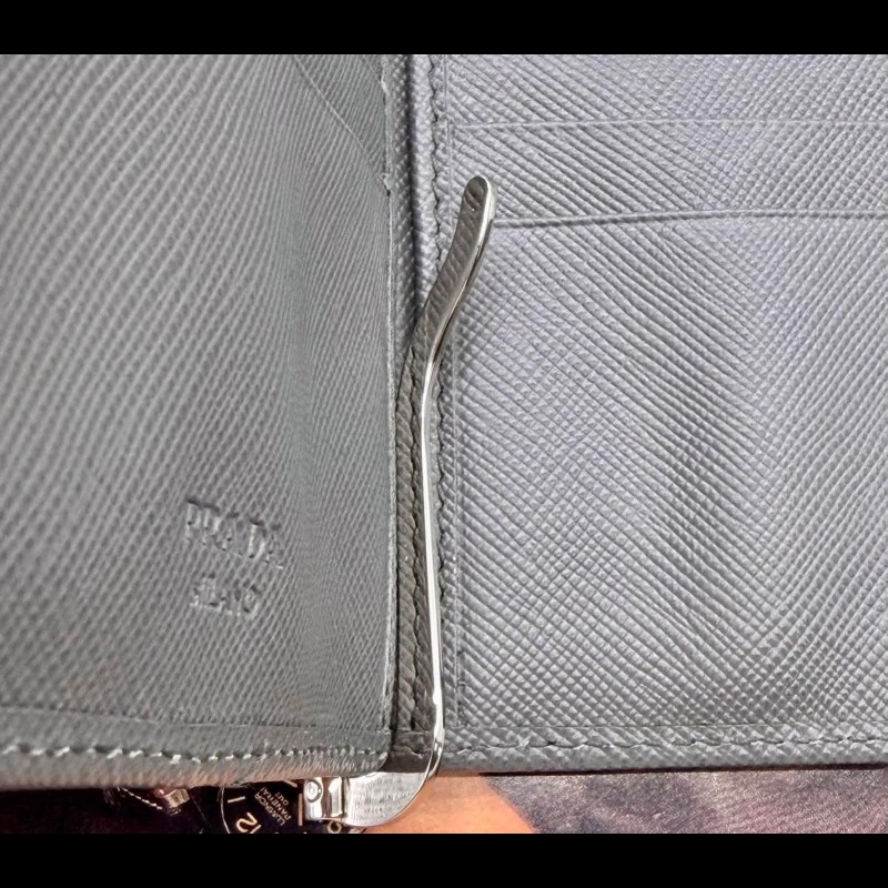 PRADA Saffiano 十字紋防刮牛皮鈔票夾短夾-22