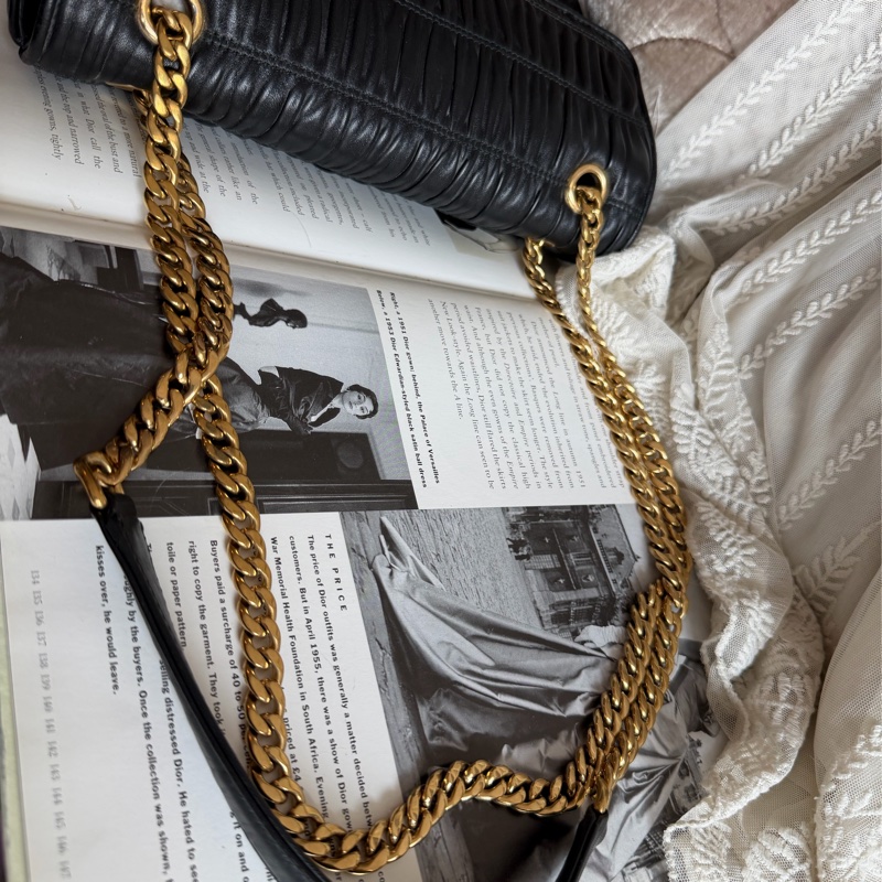 普拉達 黑色皮革 托特包 手提包 腋下包 側背包 斜挎包 斜背包 皮革  褶皺鏈條包 Prada Matelassé  chain bag-24