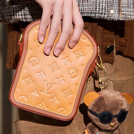 Louis Vuitton • Toast 秀款棋盤格老花雙面薯條包 芯片✨-0