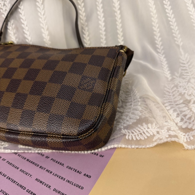 路易威登 麻雀包 腋下包 托特包 手提包 手拿包 爆款 棋盤格麻將包 腋下包 側背包 斜挎包 斜背包 褶皺鏈條包 Louis Vuitton Damier Ebène bag pochette-10