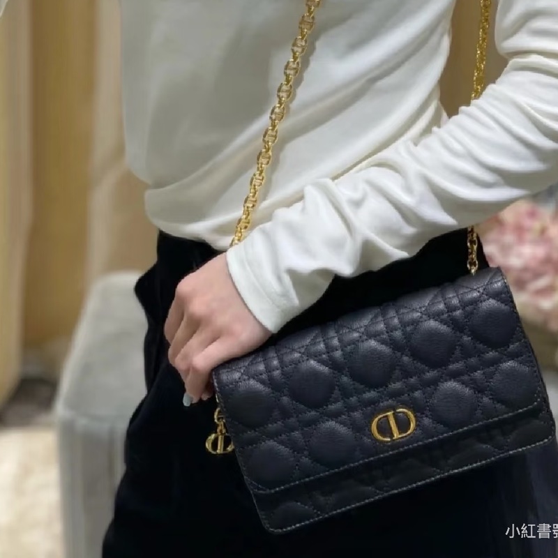 迪奧DIOR CARO WOC 黑金籐格紋小牛皮斜背包 S5134UWHC 絕美復古CD釦爆款天菜 🖤-4