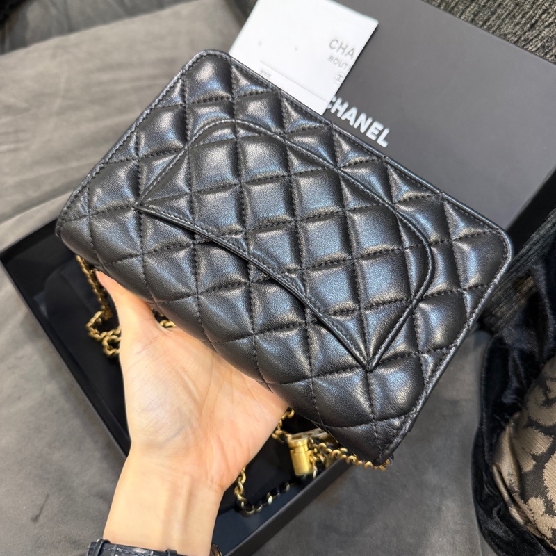 全新全配❤️新款❤️ 香奈兒 #soblack #旋轉扣 #woc #可調節-10