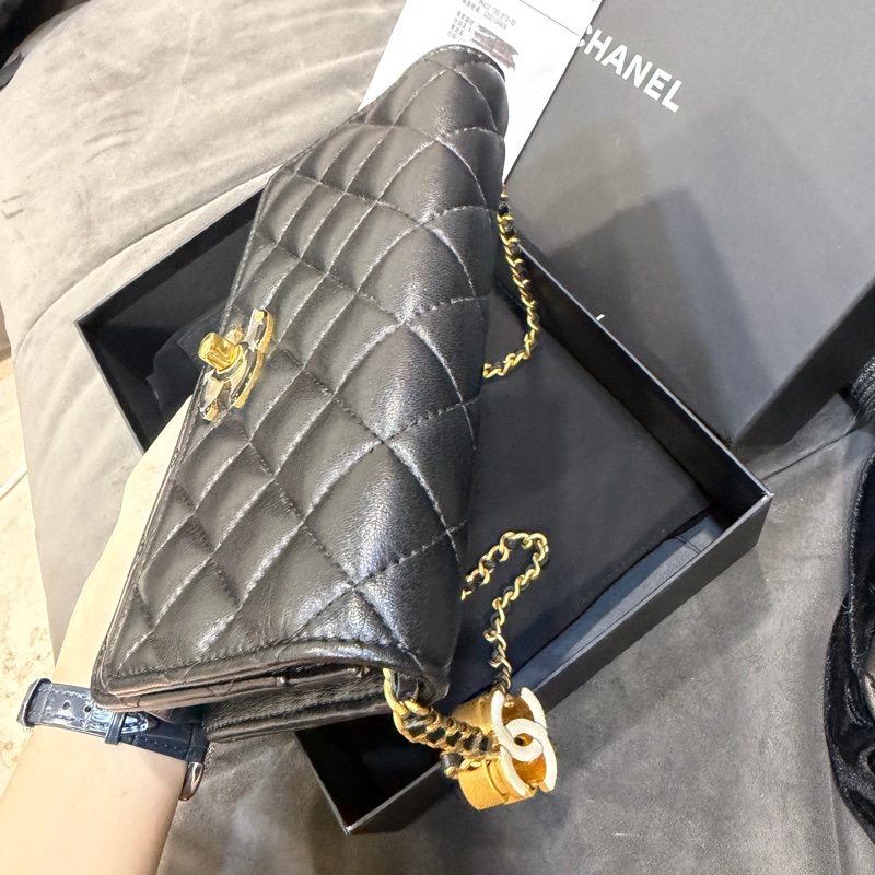 全新全配❤️新款❤️ 香奈兒 #soblack #旋轉扣 #woc #可調節-12