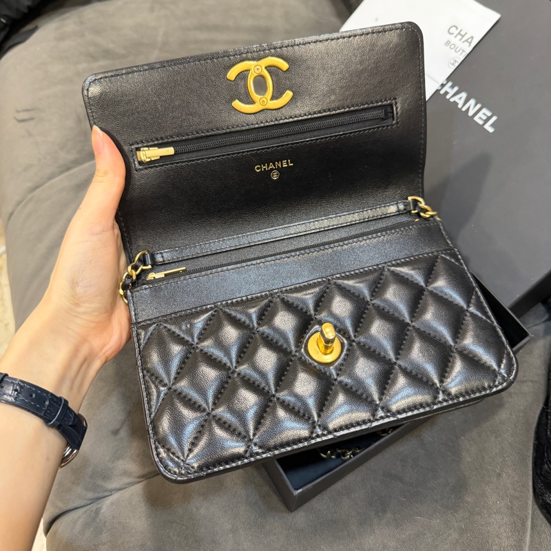 全新全配❤️新款❤️ 香奈兒 #soblack #旋轉扣 #woc #可調節-13