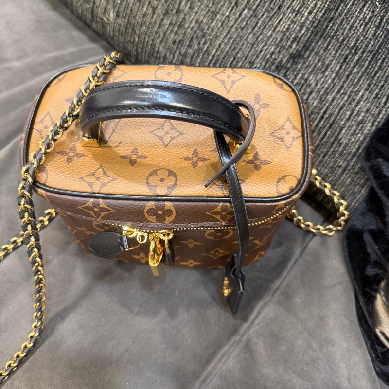 全新全配❤️晶片款❤️ #lv #老花 #新款 #化妝盒 #化妝包-3