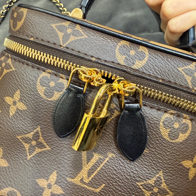 全新全配❤️晶片款❤️ #lv #老花 #新款 #化妝盒 #化妝包-8