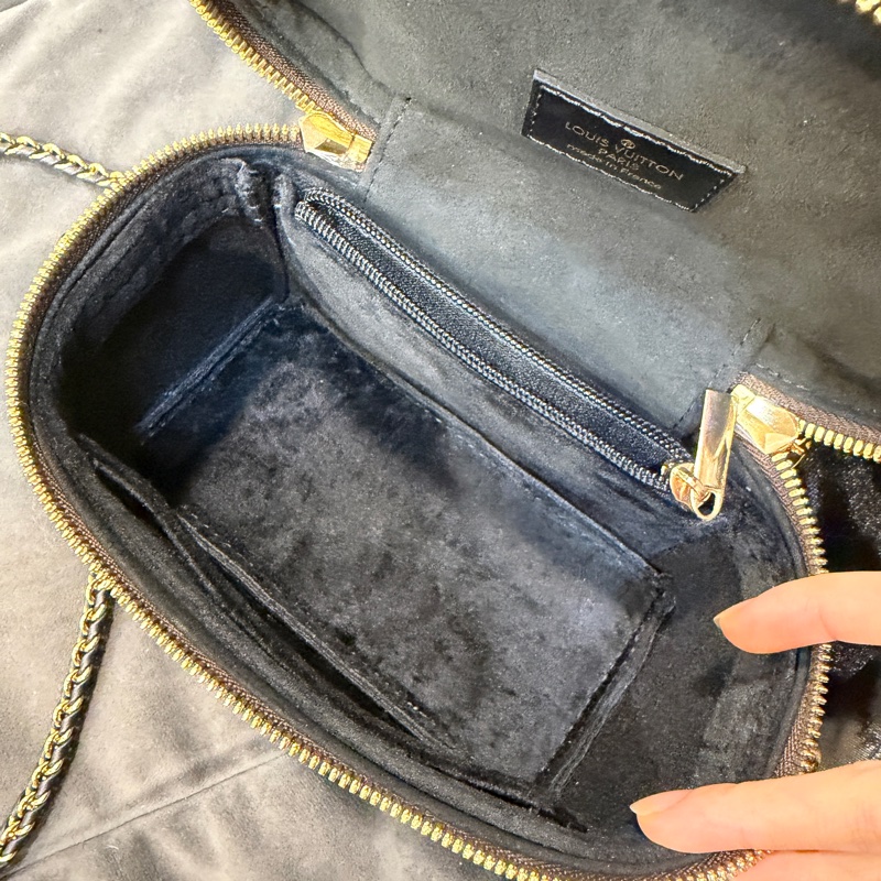 全新全配❤️晶片款❤️ #lv #老花 #新款 #化妝盒 #化妝包-9