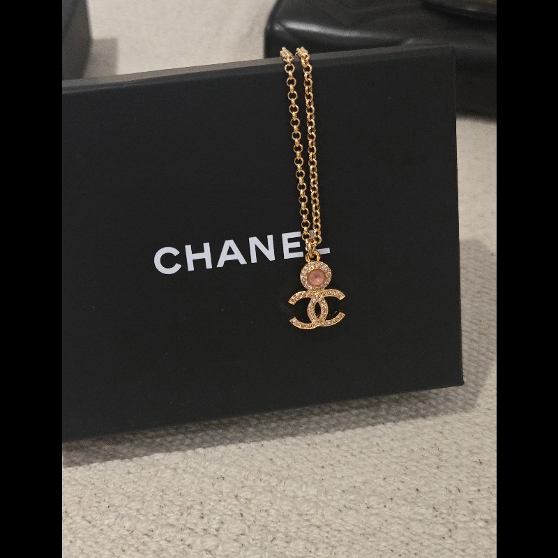 Chanel 香奈兒 24C 蜜桃粉金雙Clogo滿鑽項鍊 溫柔到骨子裡 🍑✨-0