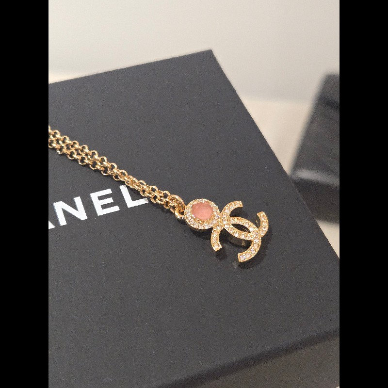 Chanel 香奈兒 24C 蜜桃粉金雙Clogo滿鑽項鍊 溫柔到骨子裡 🍑✨-1