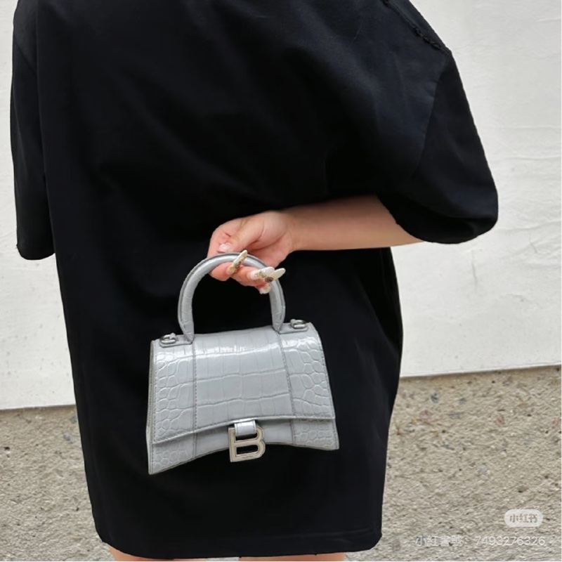 全新🈶購證❤️ 巴黎世家 #沙漏包 #灰色 #銀扣 #鱷魚壓紋 xs-3
