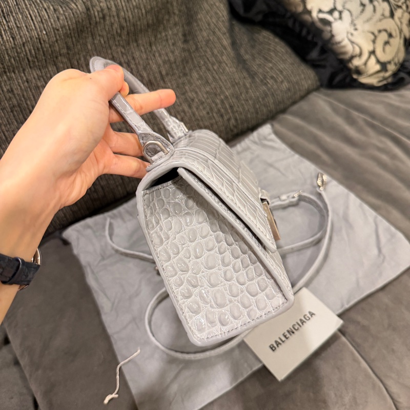 全新🈶購證❤️ 巴黎世家 #沙漏包 #灰色 #銀扣 #鱷魚壓紋 xs-6