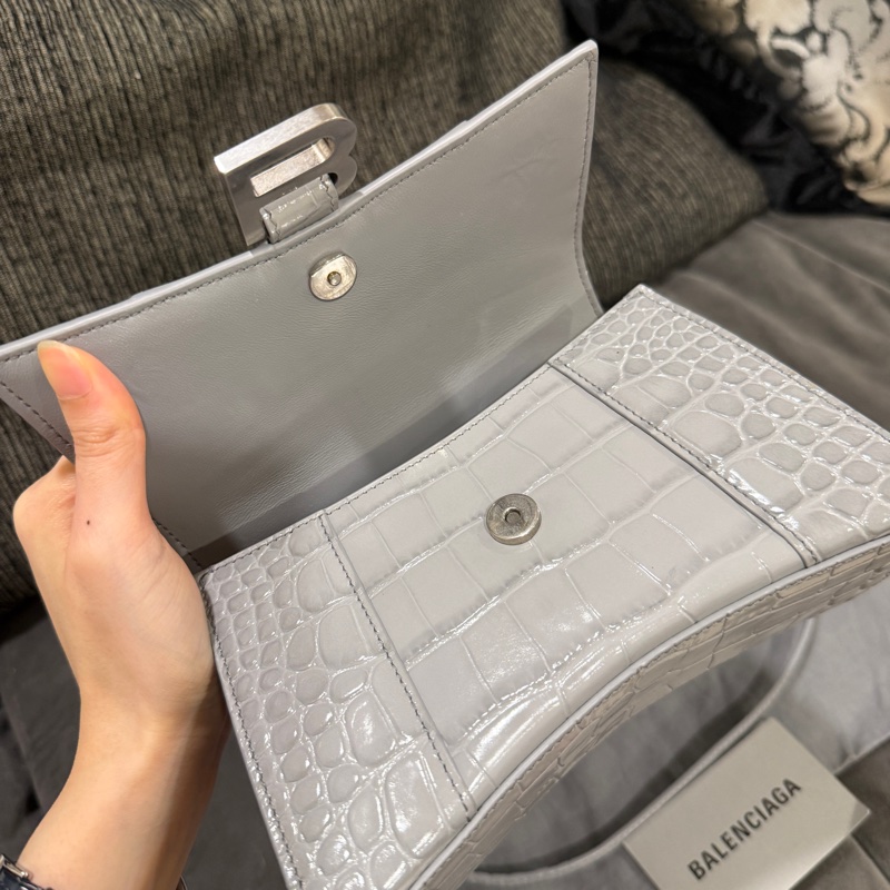 全新🈶購證❤️ 巴黎世家 #沙漏包 #灰色 #銀扣 #鱷魚壓紋 xs-10