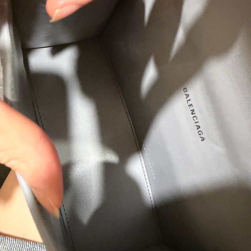 全新🈶購證❤️ 巴黎世家 #沙漏包 #灰色 #銀扣 #鱷魚壓紋 xs-13