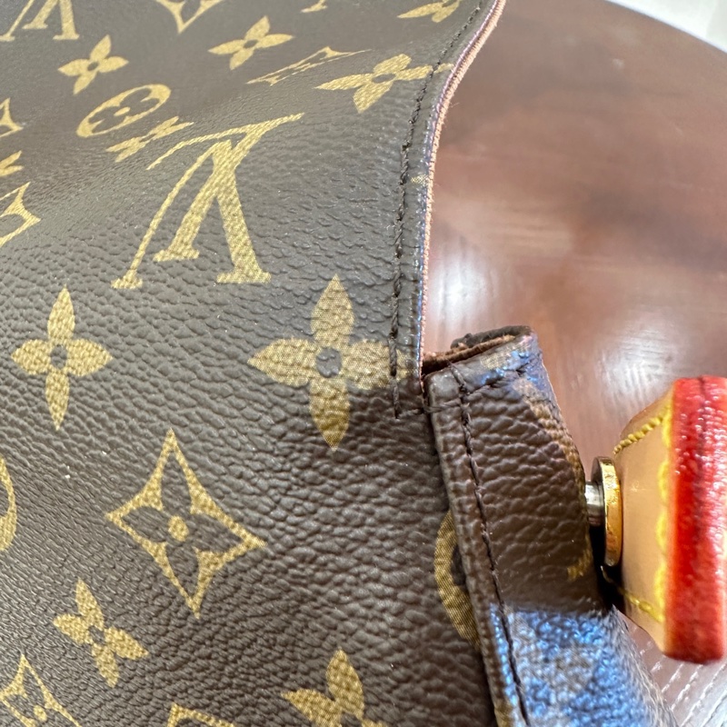 Louis Vuitton • Looping 經典老花翻蓋腋下包 小號-9