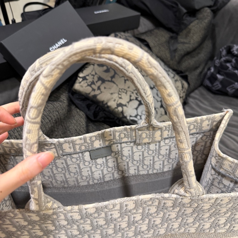 🈶購證❤️ #dior #托特 #booktote #老花 #灰色-4