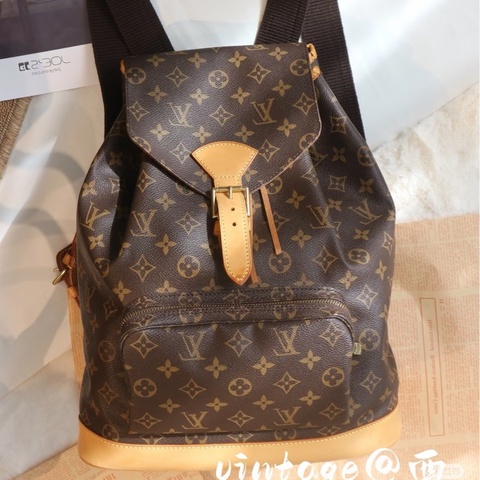 Louis Vuitton • 經典老花後背包 大號