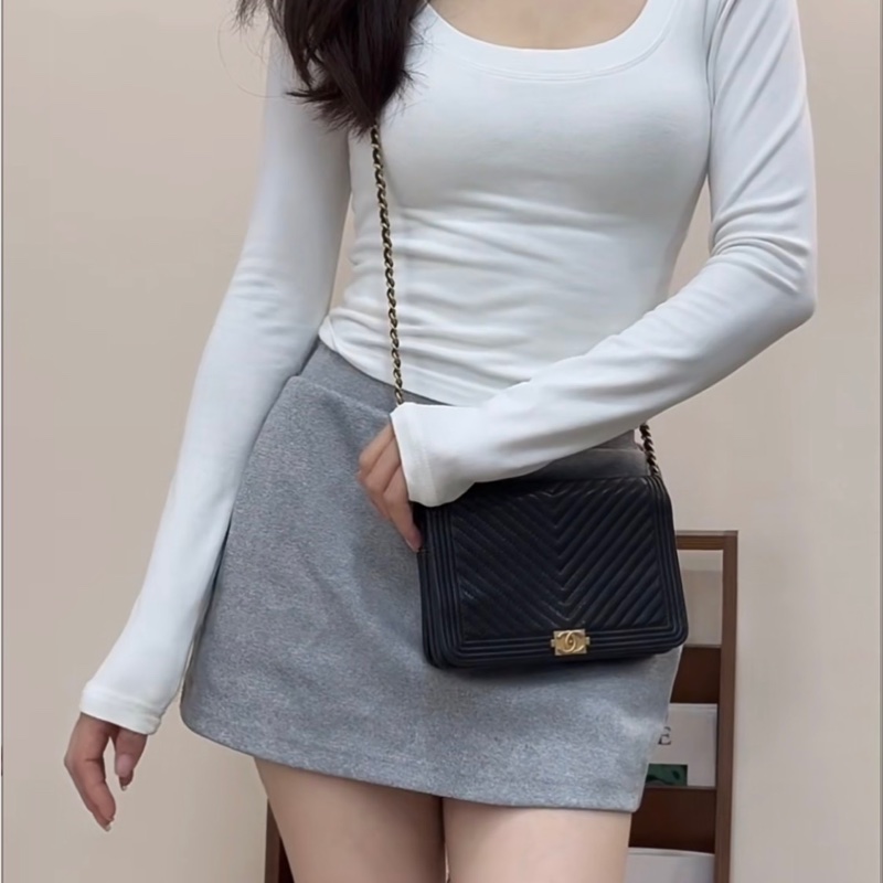 全新全配❤️ 香奈兒 #黑金牛皮 #leboy #V紋 #woc-1