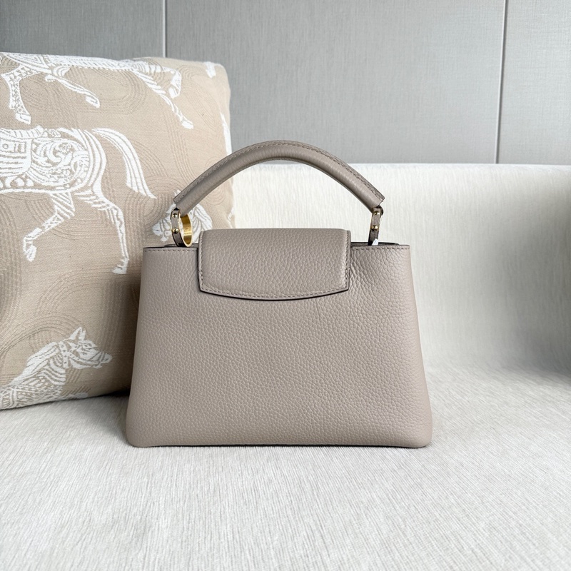 Louis Vuitton • 經典Capucines Bb 大象灰牛皮中號 有購證✔️-3