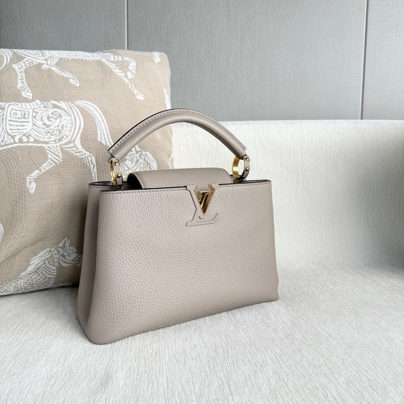 Louis Vuitton • 經典Capucines Bb 大象灰牛皮中號 有購證✔️-6