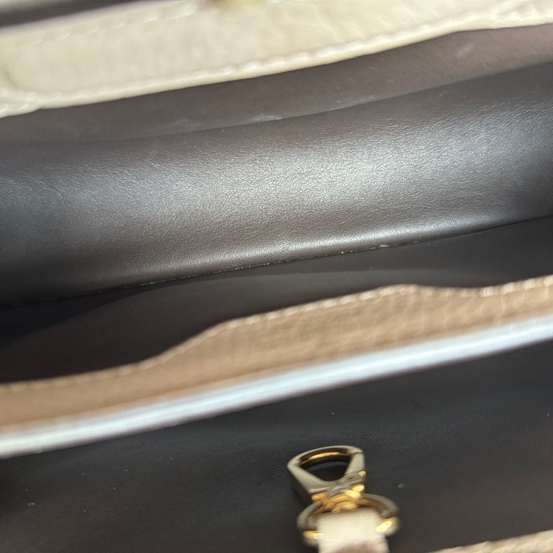Louis Vuitton • 經典Capucines Bb 大象灰牛皮中號 有購證✔️-7