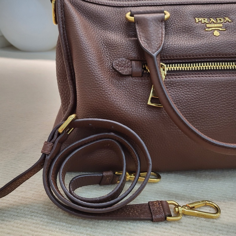 Prada • 經典金棕金釦牛皮機車包 2Way-8