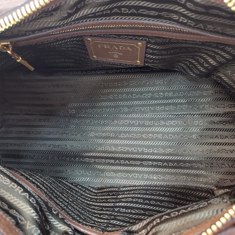 Prada • 經典金棕金釦牛皮機車包 2Way-9