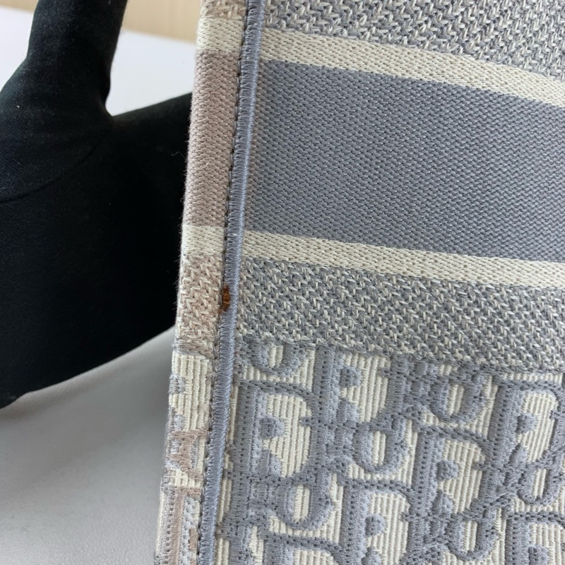 Dior • 經典Book Tote 灰色刺繡托特 中號 有購證✔️-27