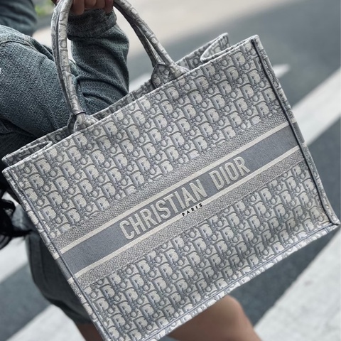 Dior • Book Tote 灰色刺繡托特 大號