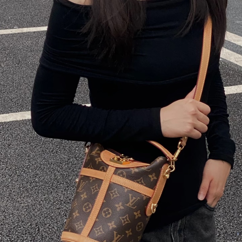 Louis Vuitton • 經典老花 Duffle 薯條包 大號-5