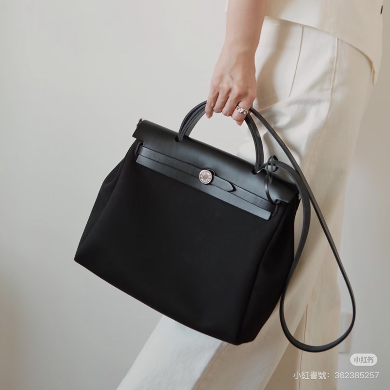 🈶23年購證❤️ 愛馬仕 #herbag31 #黑銀 #zip #帆布-1