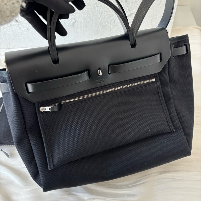 🈶23年購證❤️ 愛馬仕 #herbag31 #黑銀 #zip #帆布-14