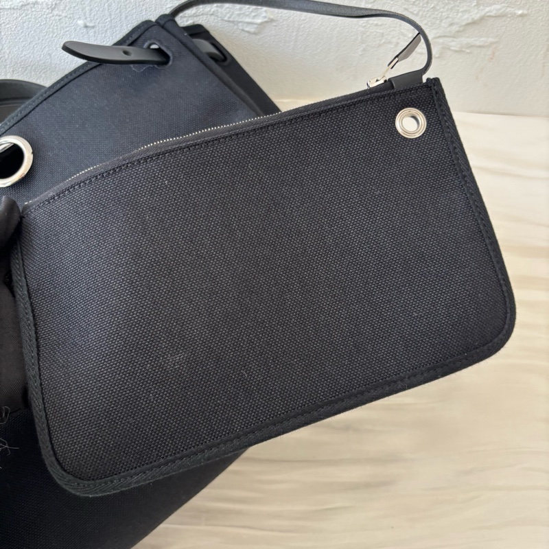 🈶23年購證❤️ 愛馬仕 #herbag31 #黑銀 #zip #帆布-17