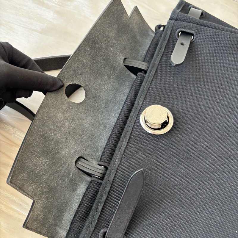 🈶23年購證❤️ 愛馬仕 #herbag31 #黑銀 #zip #帆布-19