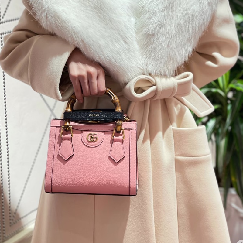 Gucci • Diana 櫻花粉竹節手柄Mini托特包-3