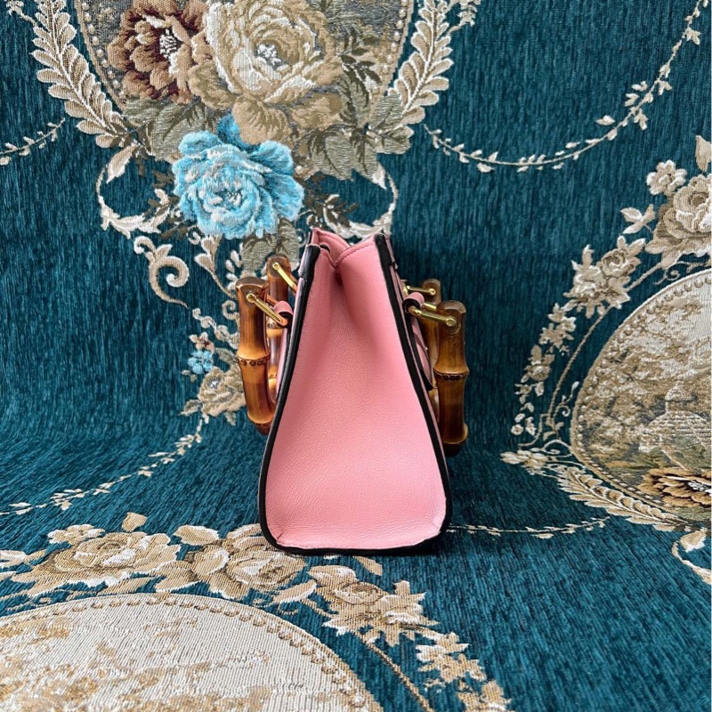 Gucci • Diana 櫻花粉竹節手柄Mini托特包-5