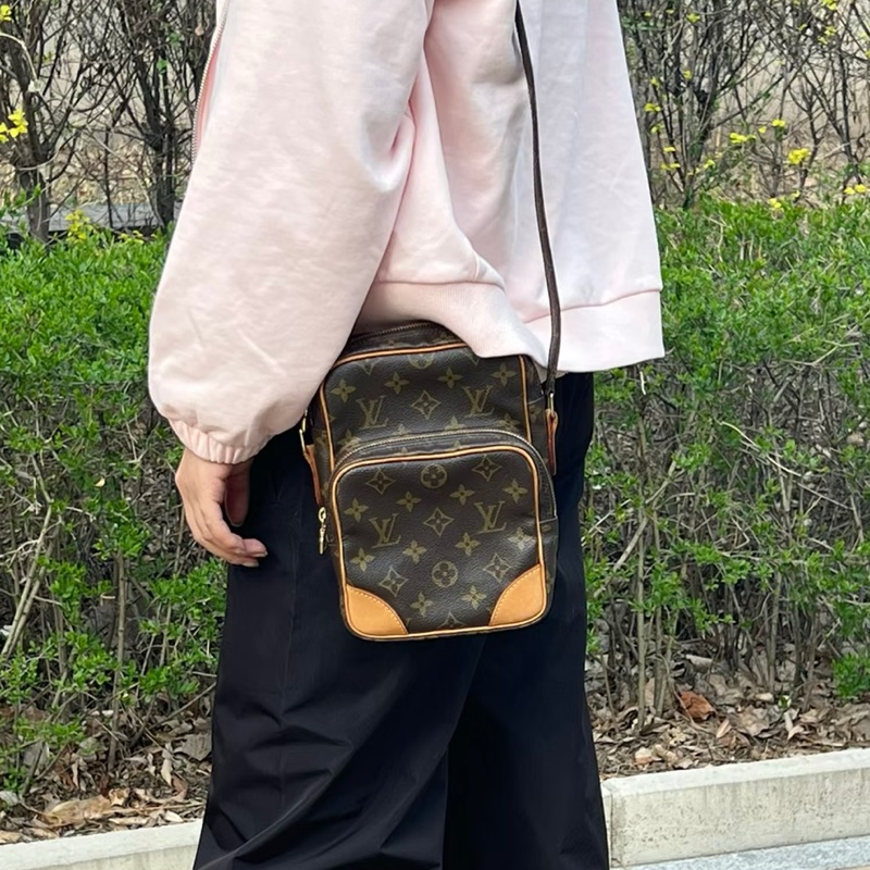 百搭帥包🥸Lv路易威登老花植鞣革雙層相機包單肩斜挎包-3