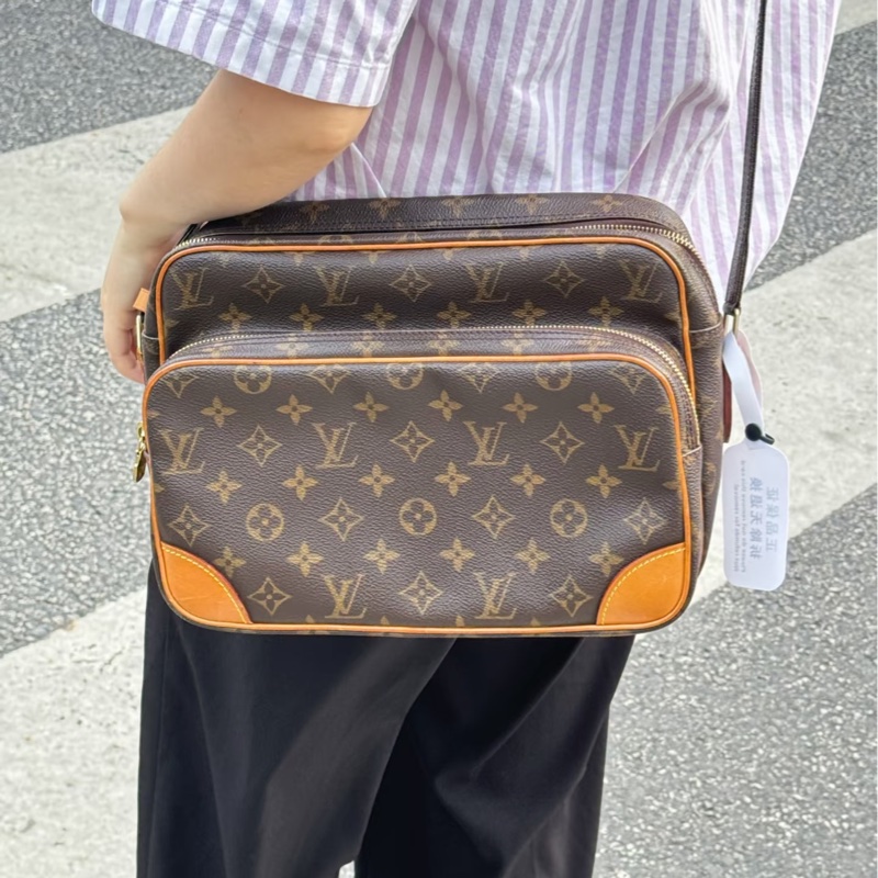 實用百搭99新🆕超低價😍Lv路易威登老花植鞣革橫版相機包單肩斜挎包-1