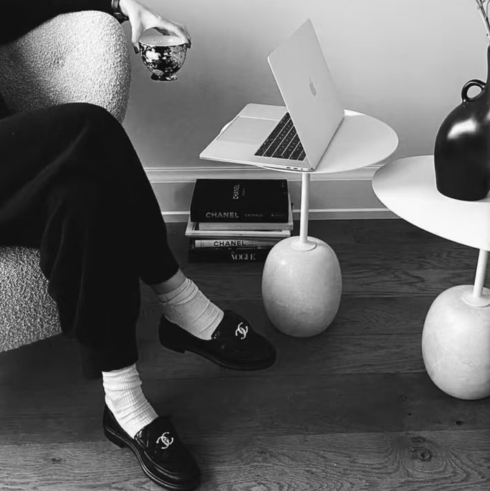 914intheair『全新』Chanel 香奈兒經典書包釦黑金樂福鞋 38-3