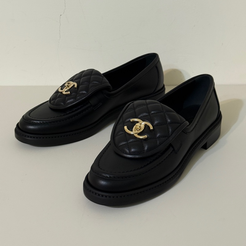 914intheair『全新』Chanel 香奈兒經典書包釦黑金樂福鞋 38-14