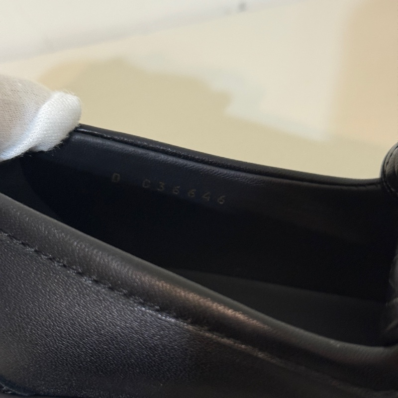 914intheair『全新』Chanel 香奈兒經典書包釦黑金樂福鞋 38-18