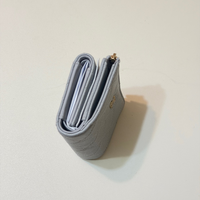 914intheair 『全新全配』Chanel 香奈兒 霧霾藍灰側拉鏈零錢袋三折迷你短夾-2