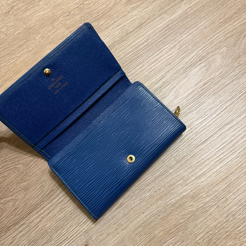 瑞奇二手精品 Louis Vuitton epi 藍水玻紋 中夾-6