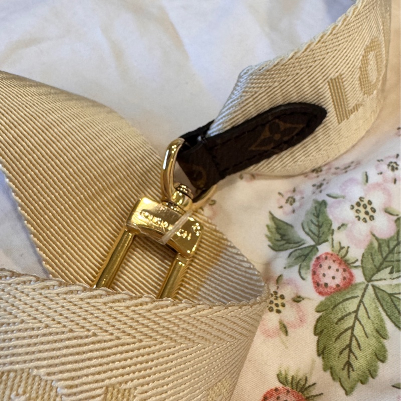 全新LV 可調節布面織紋背帶-4