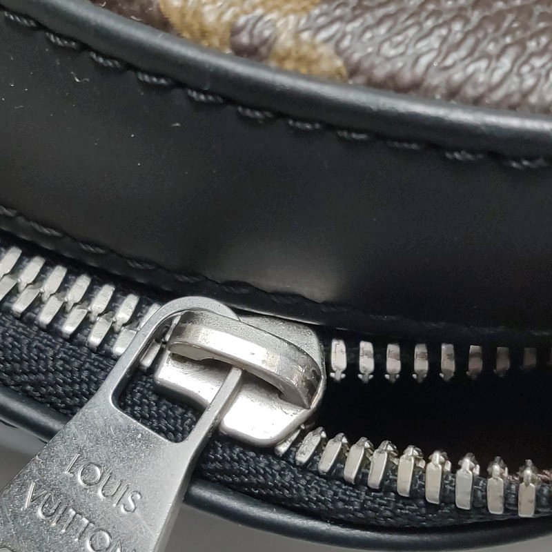 Louis Vuitton (LV) Josh牛皮Monogram印花雙肩包-14