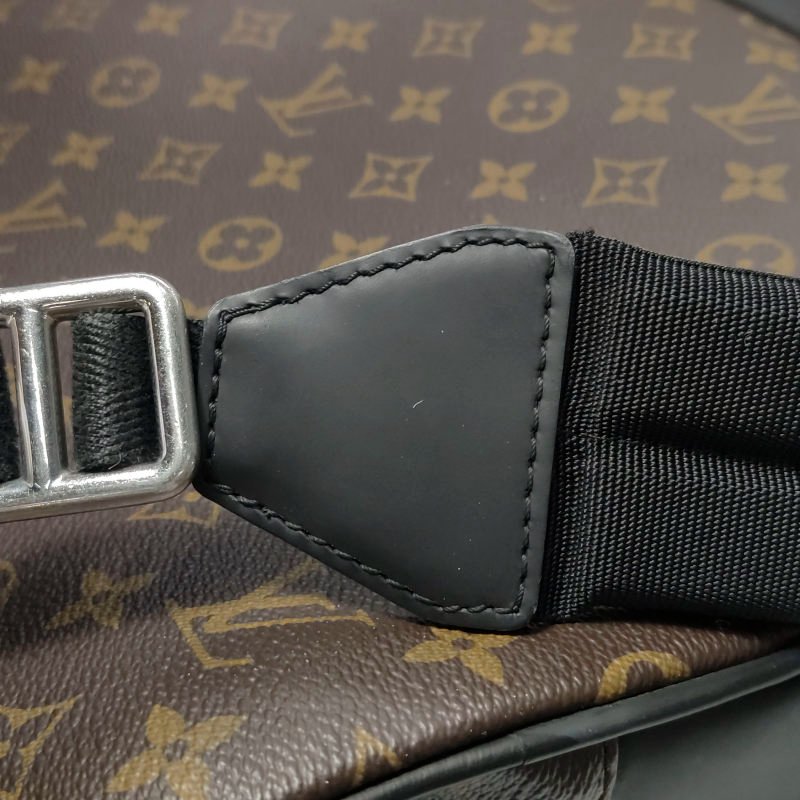 Louis Vuitton (LV) Josh牛皮Monogram印花雙肩包-26
