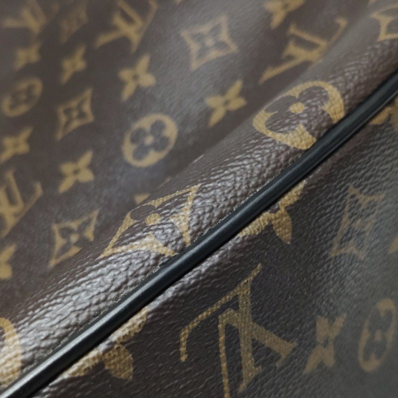 Louis Vuitton (LV) Josh牛皮Monogram印花雙肩包-33