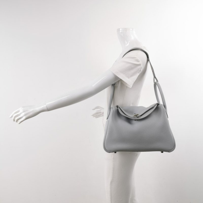 Hermes Lindy30純色旋扣單肩包Clemence（TC）牛皮銀扣08聖杯藍T刻-1
