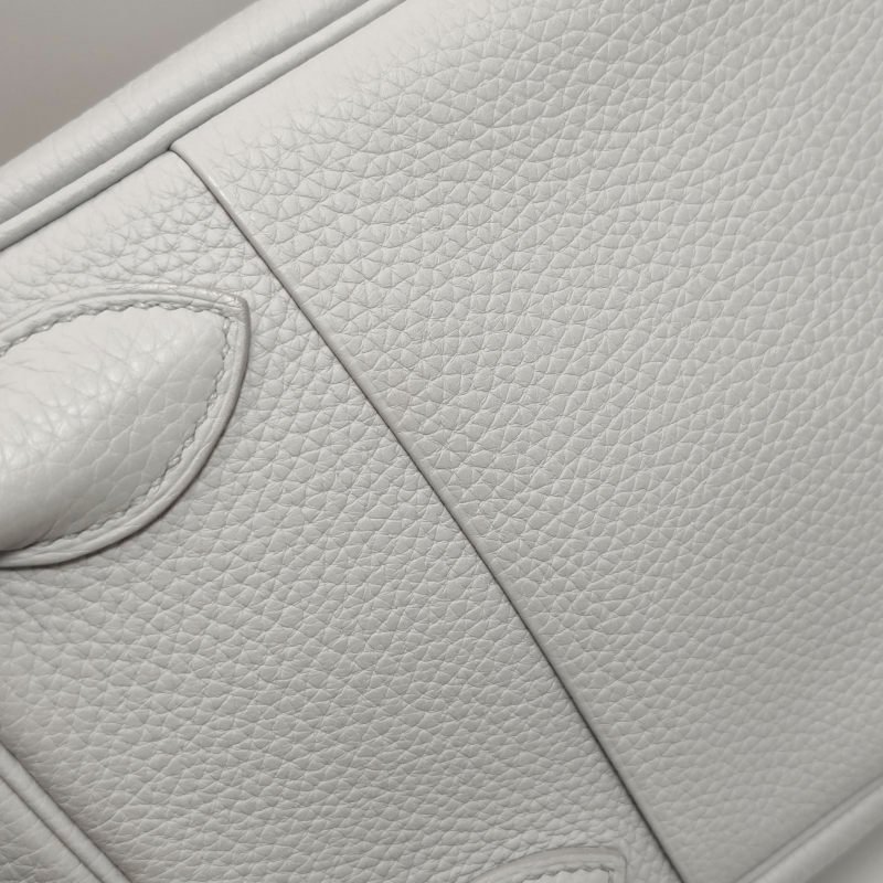 Hermes Lindy30純色旋扣單肩包Clemence（TC）牛皮銀扣08聖杯藍T刻-22