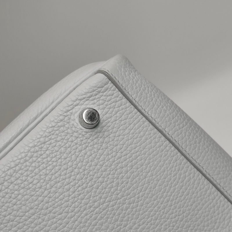 Hermes Lindy30純色旋扣單肩包Clemence（TC）牛皮銀扣08聖杯藍T刻-27